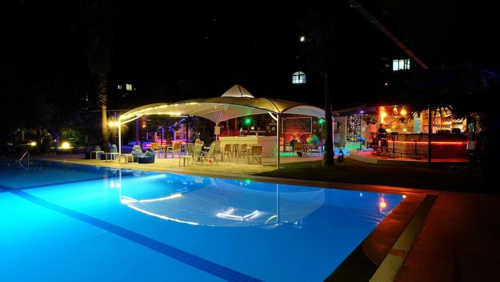Erendiz Garden Hotel ケメル エクステリア 写真