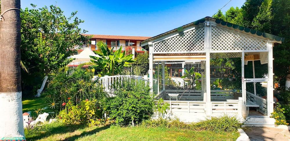 Erendiz Garden Hotel ケメル エクステリア 写真