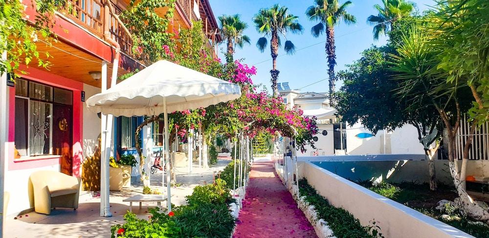 Erendiz Garden Hotel ケメル エクステリア 写真